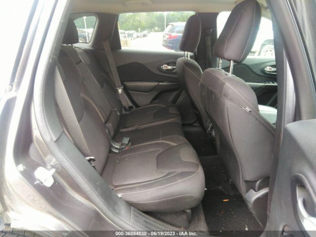 1C4PJMCBXFW686067 Jeep Cherokee Latitude