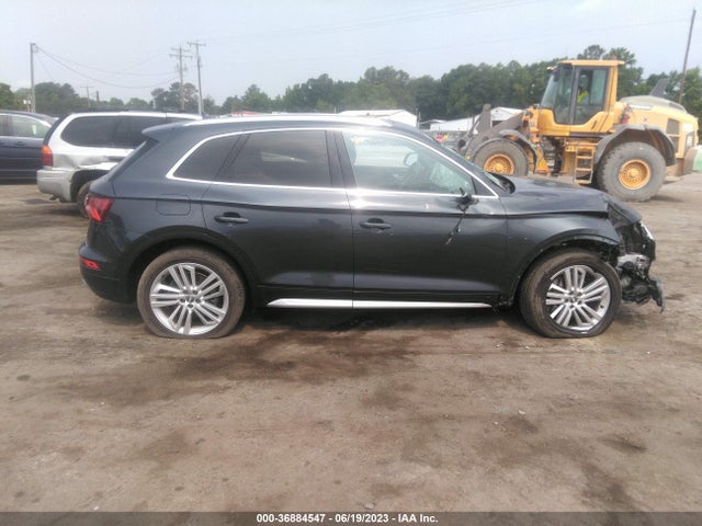 WA1BNAFY2J2041100 Audi Q5 Premium Plus