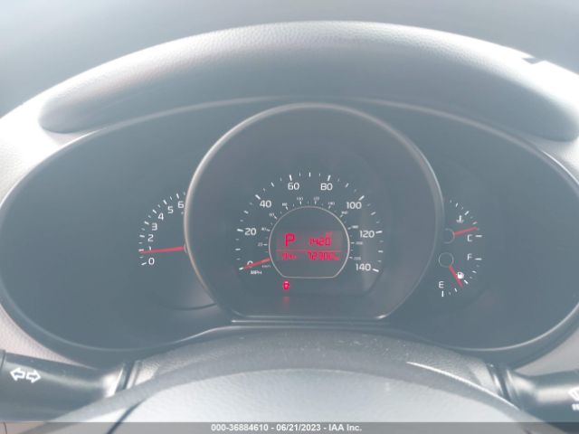 KNDJN2A26J7903182 KIA Soul Base