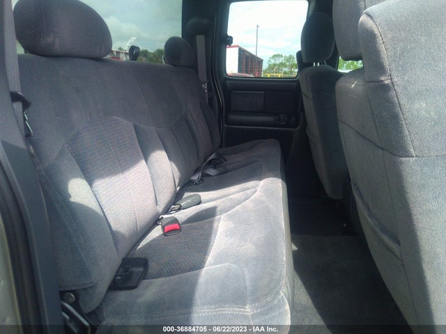 2002 CHEVROLET SILVERADO 1500 LS VIN: 2GCEK19T121118312