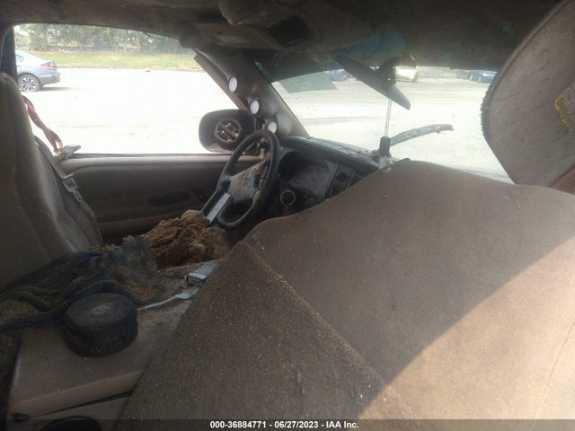 1998 DODGE RAM 2500 VIN: 3B7KC22DXWG155879
