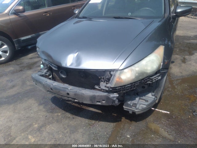 2011 HONDA ACCORD SDN LX VIN: 1HGCP2F30BA021256
