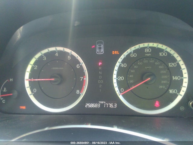2011 HONDA ACCORD SDN LX VIN: 1HGCP2F30BA021256