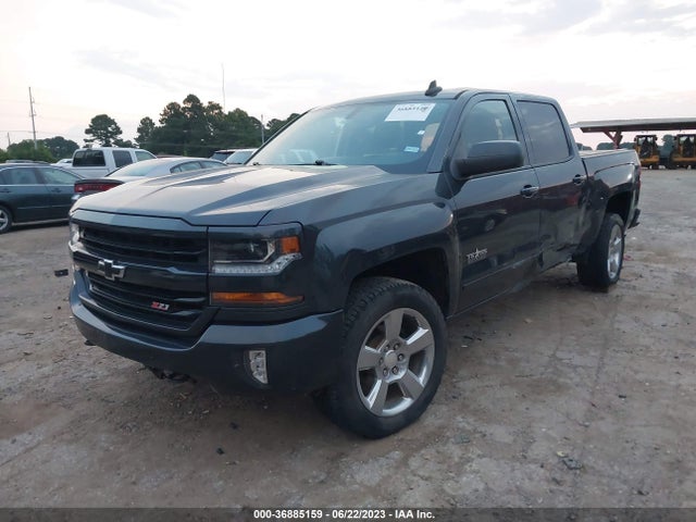 Chevrolet Silverado 1500 Lt 2018 3GCUKREC2JG243468 Image 2