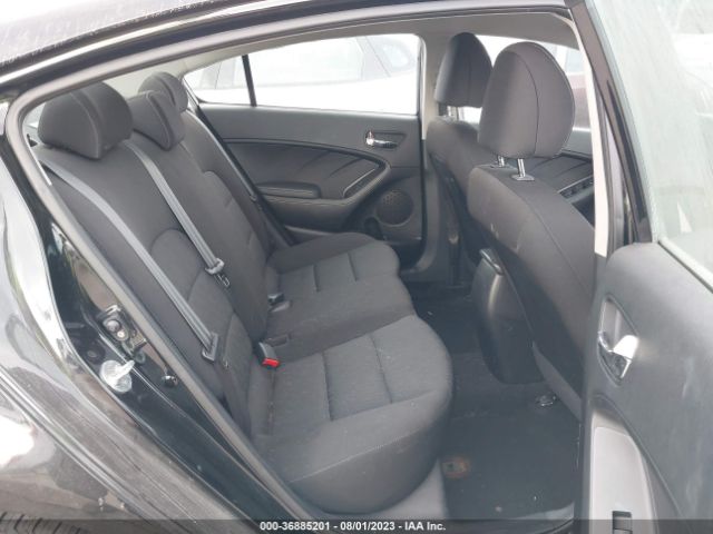 KNAFK4A66G5606525 KIA FORTE LX