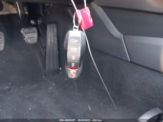 2022 Porsche 718, VIN: WP0CA2A84NS205147