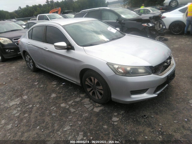 2014 1HGCR2F33EA150123 main image