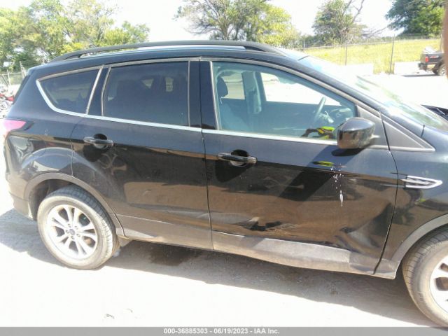 1FMCU9GD9HUE05465 Ford ESCAPE SE