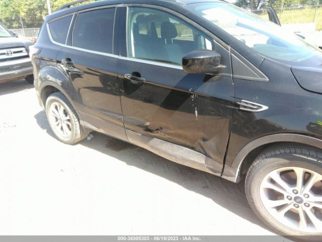 1FMCU9GD9HUE05465 Ford ESCAPE SE
