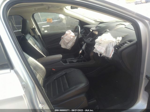 1FMCU9HD9JUD12031 Ford ESCAPE SEL