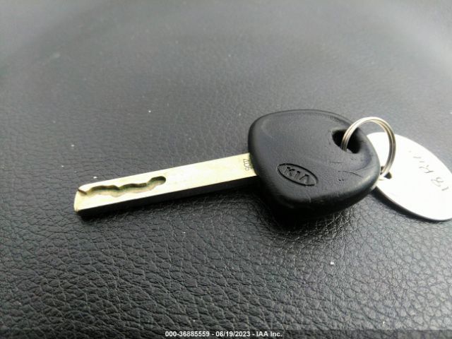 3KPA24AB5JE048365 KIA RIO LX