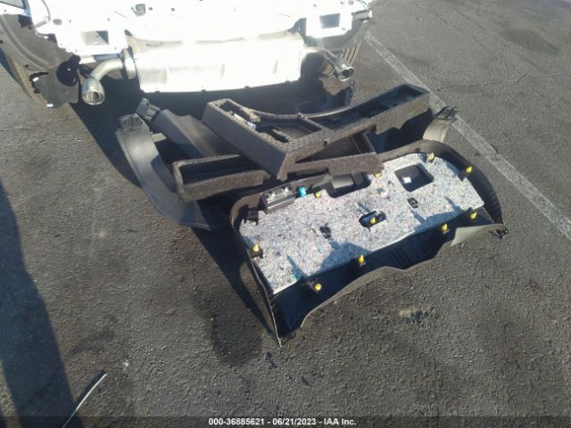 1FMCU0G6XNUB88422 Ford ESCAPE SE