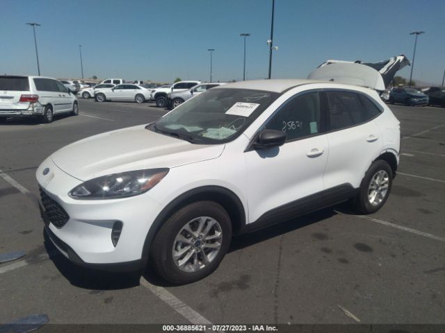 1FMCU0G6XNUB88422 Ford ESCAPE SE