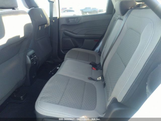 1FMCU0G6XNUB88422 Ford ESCAPE SE