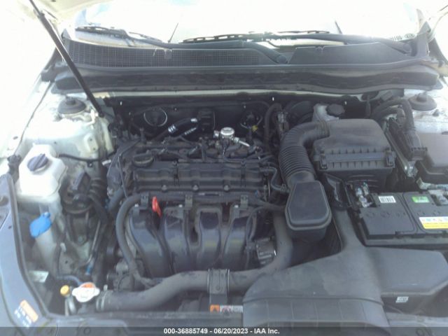 KNAGM4A70F5664104 KIA Optima Lx