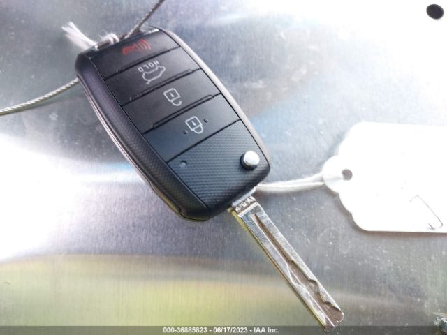 KNDPBCAC1E7604576 KIA Sportage Lx