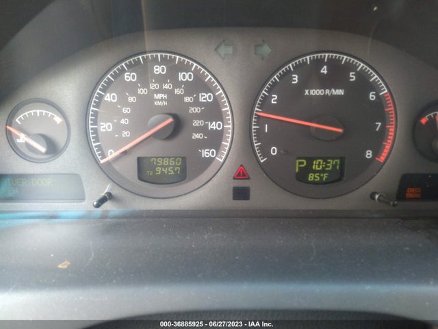 2002 VOLVO V70 VIN: YV1SW61R322236991
