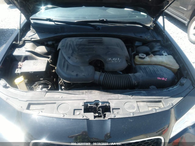 2C3CCAAG5JH320843 Chrysler 300 Touring