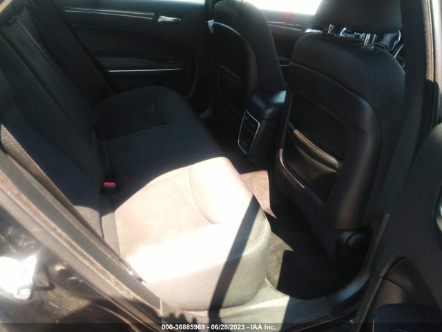 2C3CCAAG5JH320843 Chrysler 300 Touring