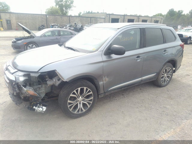 JA4AZ3A34GZ038593 Mitsubishi Outlander Es