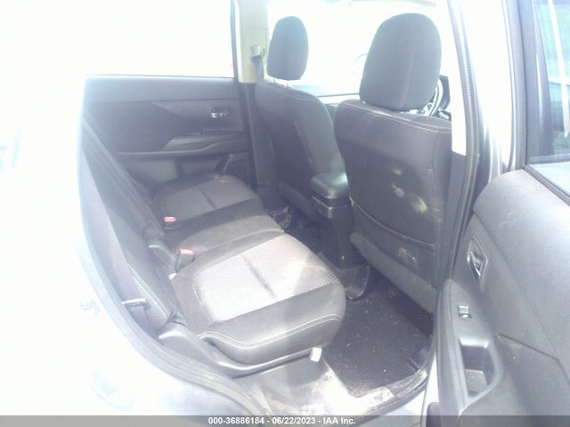 JA4AZ3A34GZ038593 Mitsubishi Outlander Es