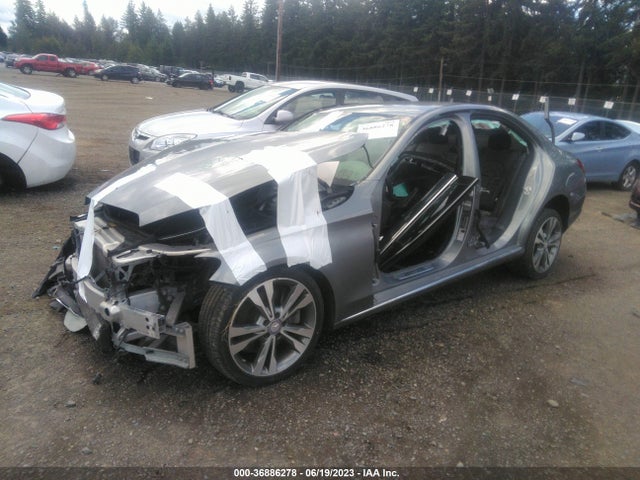 55SWF4JB8FU070676 Mercedes-Benz C-class C 300