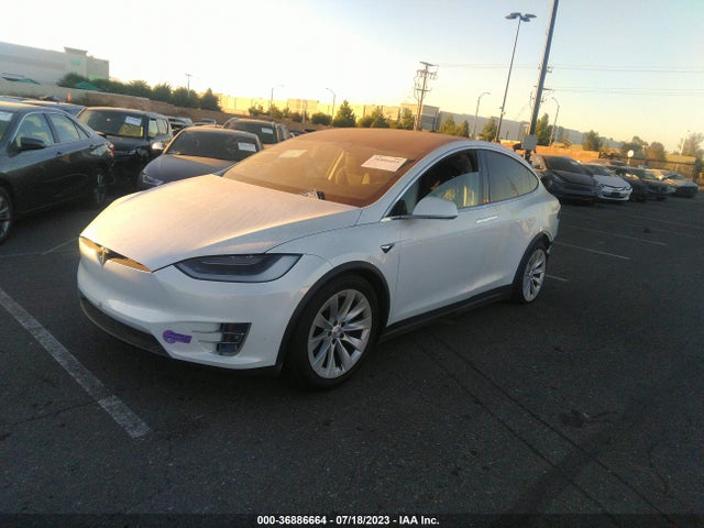 Tesla Model X 75d/100d/p100d 2018 5YJXCBE22JF121286 Image 2
