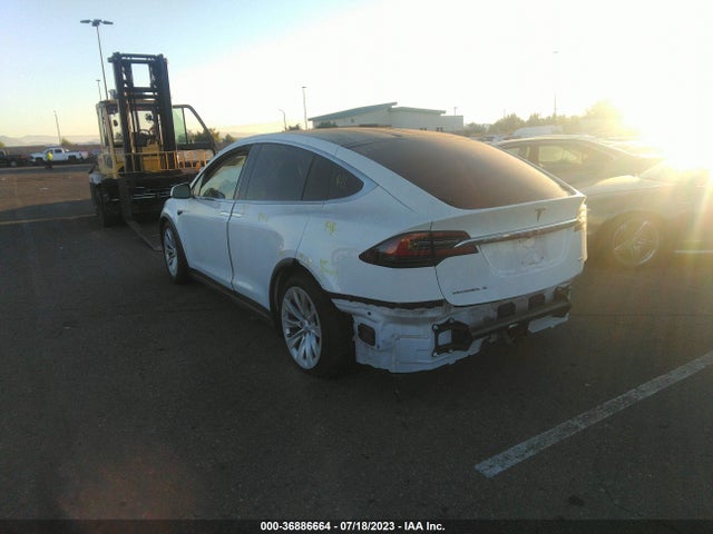 Tesla Model X 75d/100d/p100d 2018 5YJXCBE22JF121286 Image 11