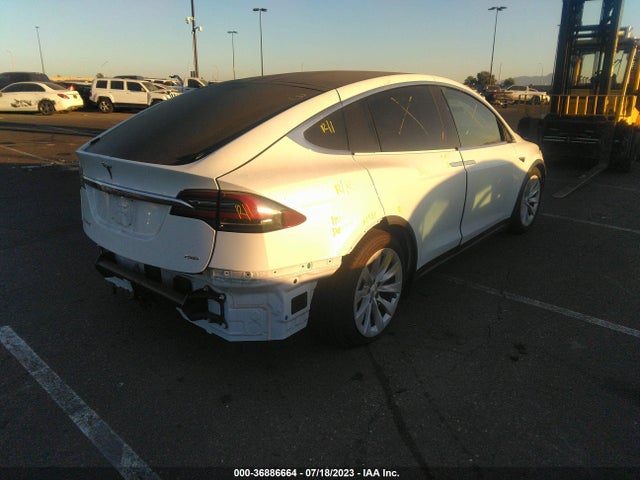 Tesla Model X 75d/100d/p100d 2018 5YJXCBE22JF121286 Image 12