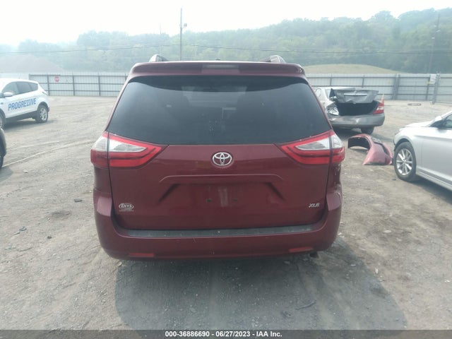 Toyota Sienna Xle/xle Aas/ltd 2015 5TDYK3DC1FS636211 Image 16