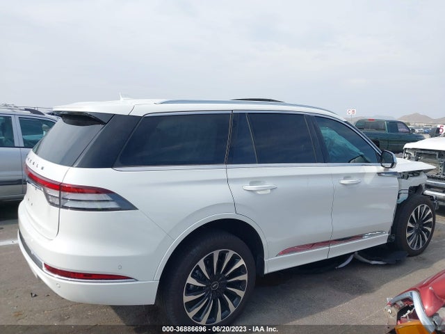 5LMYJ9YY6NNL02281 Lincoln Aviator Black Label Grand Touring