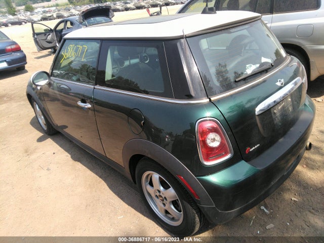 2010 MINI COOPER HARDTOP VIN: WMWMF3C57ATZ26627