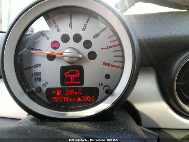 2010 MINI COOPER HARDTOP VIN: WMWMF3C57ATZ26627