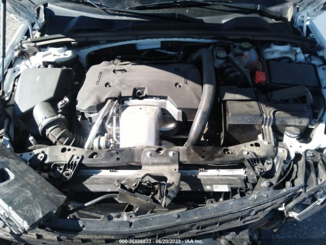 W04GU8SX8J1113566 Buick Regal Tourx Preferred