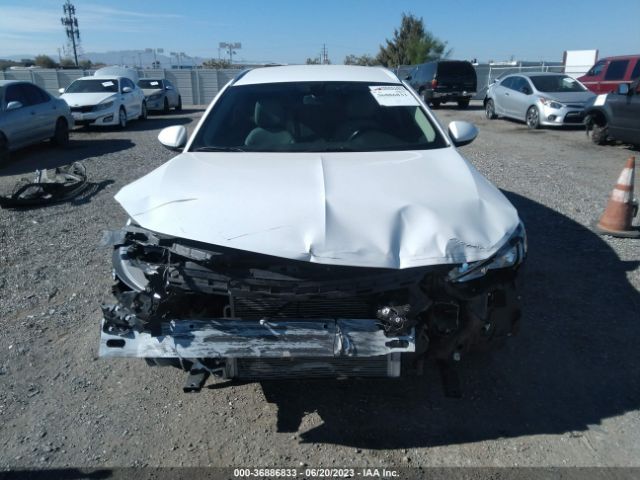 W04GU8SX8J1113566 Buick Regal Tourx Preferred