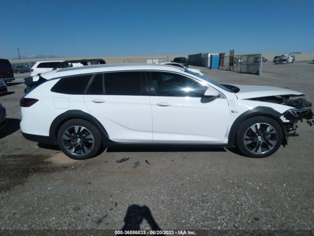 W04GU8SX8J1113566 Buick Regal Tourx Preferred