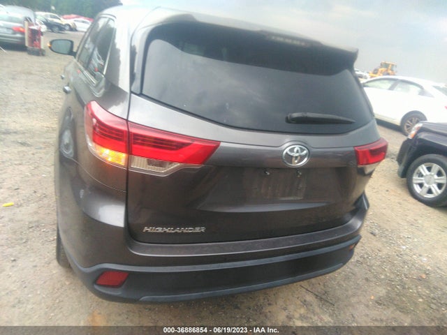 2018 TOYOTA HIGHLANDER LE VIN: 5TDZARFH0JS036193
