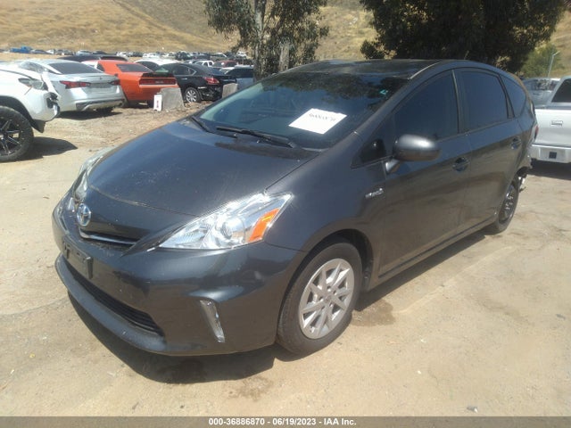 Toyota Prius V Two/three/five 2014 JTDZN3EU3E3366174 Image 2