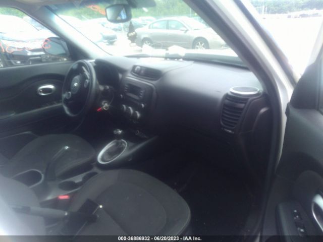KNDJN2A2XE7741871 KIA Soul Base