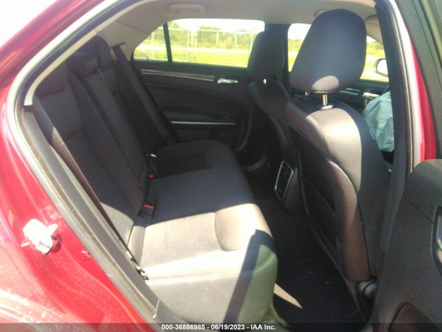 2C3CCAAG3KH747231 Chrysler 300 Touring