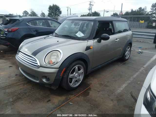 2009 MINI COOPER CLUBMAN VIN: WMWML33589TN68636