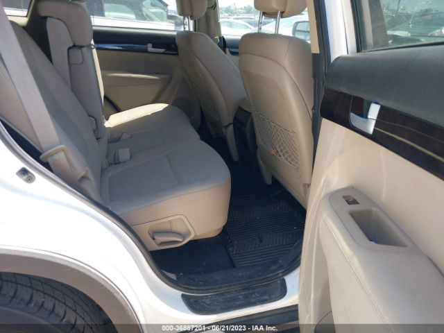 5XYKT3A68FG580394 KIA SORENTO LX