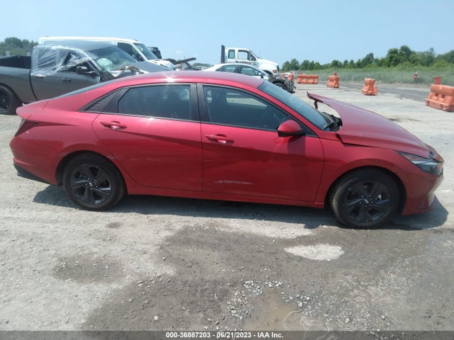 2021 HYUNDAI ELANTRA SEL VIN: 5NPLM4AG3MH035922