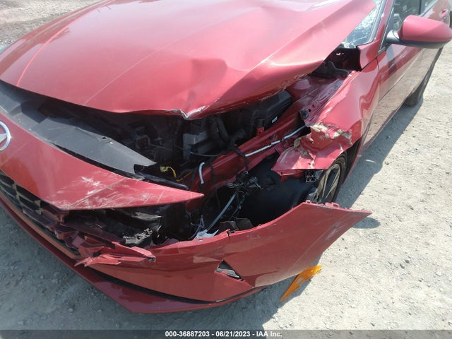 2021 HYUNDAI ELANTRA SEL VIN: 5NPLM4AG3MH035922