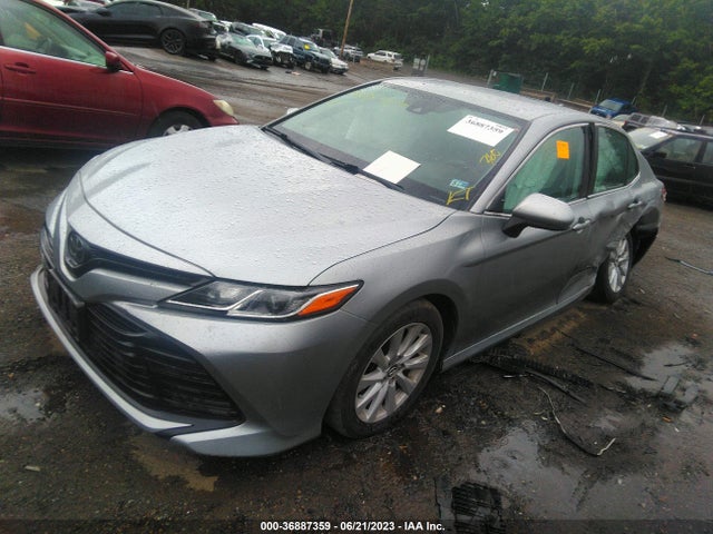 Toyota CAMRY LE 2020 4T1C11AK8LU315993 Image 2