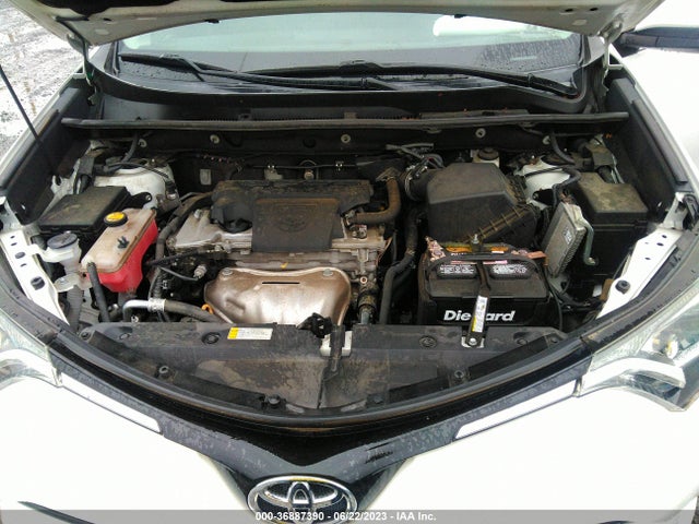 2016 TOYOTA RAV4 XLE VIN: 2T3RFREV6GW533927