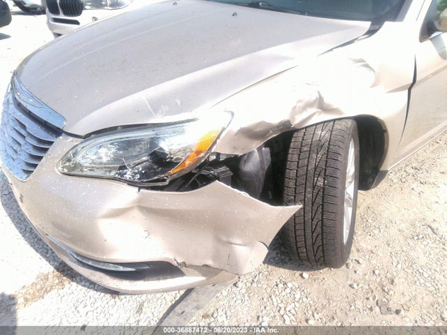 1C3CCBBB0EN150686 Chrysler 200 Touring
