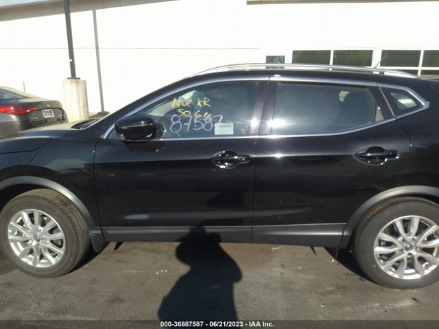 JN1BJ1BV6MW570935 Nissan Rogue Sport Sv