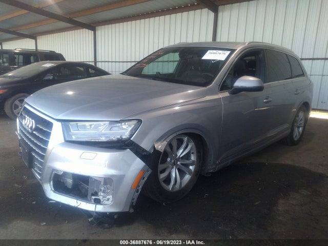 Audi Q7 Premium Plus 2018 WA1LAAF72JD018928 Image 2