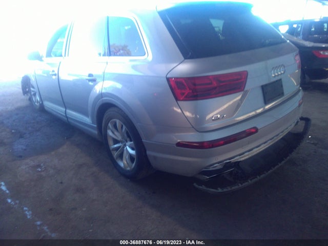Audi Q7 Premium Plus 2018 WA1LAAF72JD018928 Image 3